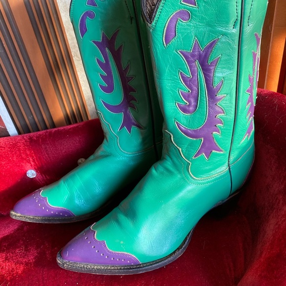 Cute Justin cowboy boots - Picture 1 of 14